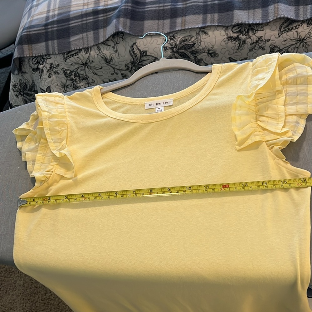 Flutter sleeve top - Picture 6 of 9